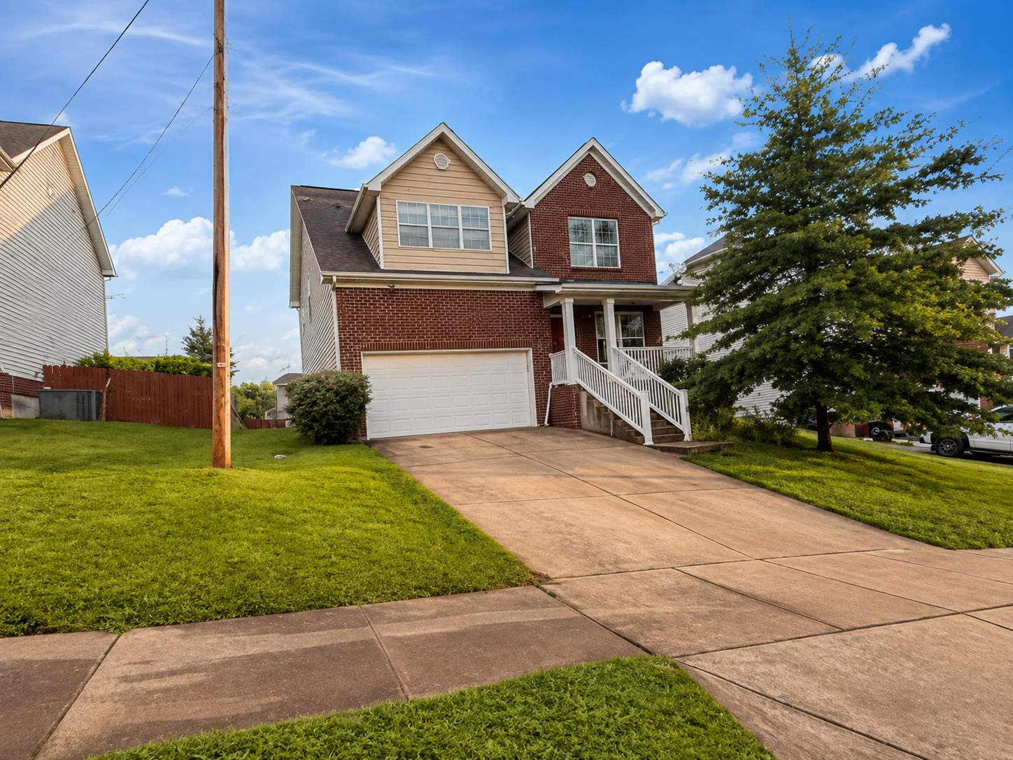 4BD 3BA | Spacious Two-Story Home in Antioch 
